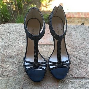 Navy heels